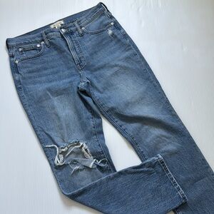 Madewell Mid-rise perfect vintage jean.  Women’s size 28